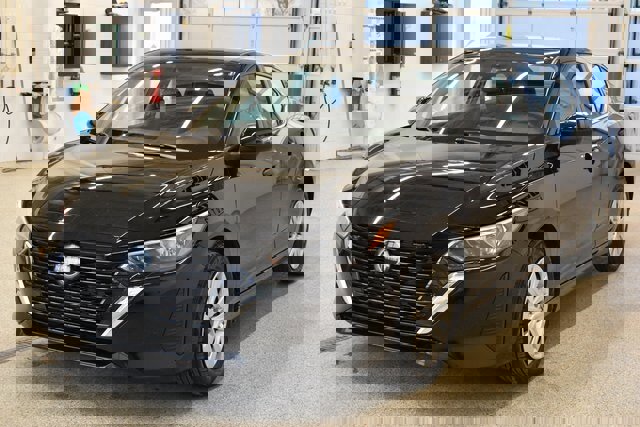 Used 2025 Nissan Sentra S image 9