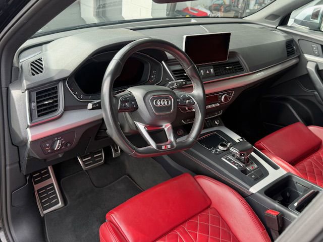 Used 2018 Audi SQ5 Premium Plus w/ Navigation Package image 13