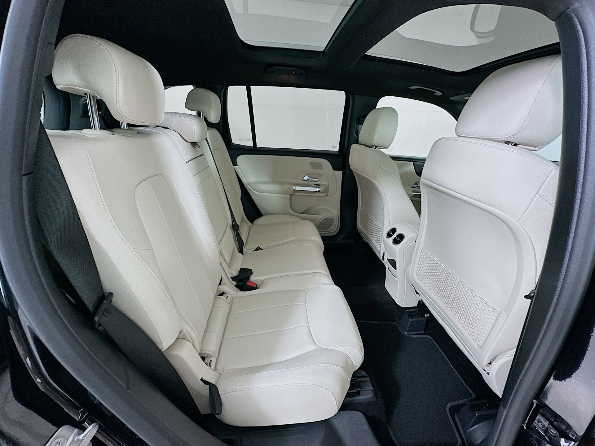 New 2026 Mercedes-Benz GLB 250 image 28