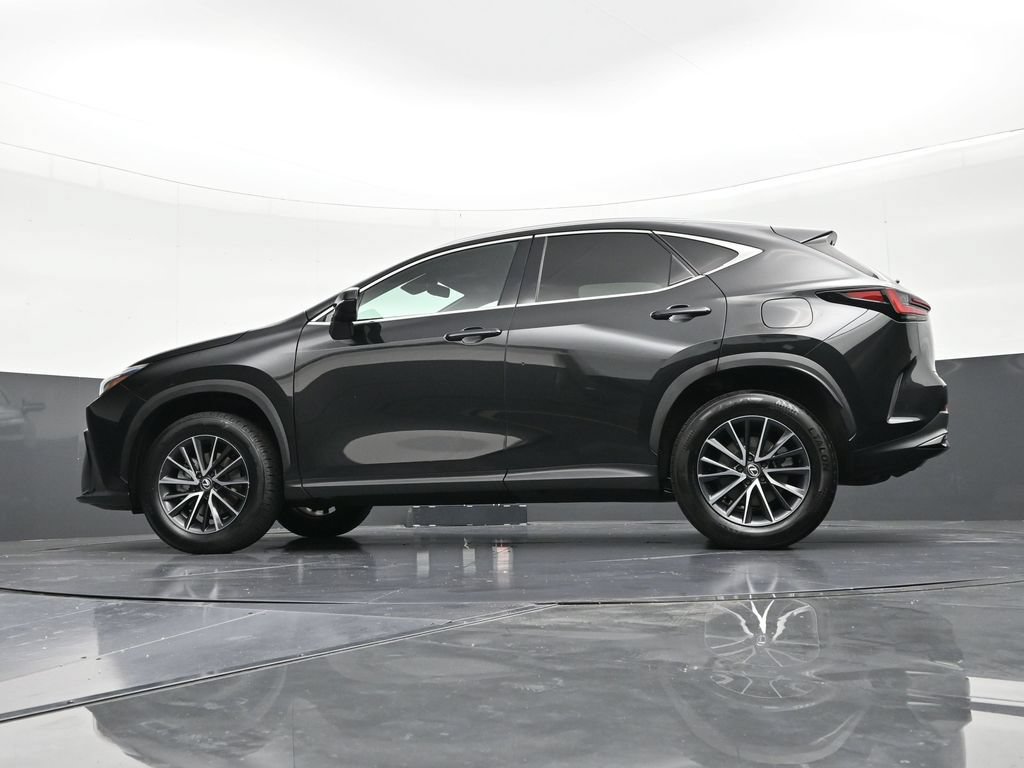 Used 2024 Lexus NX 250 FWD w/ Towing Package (2000 Lbs) image 21