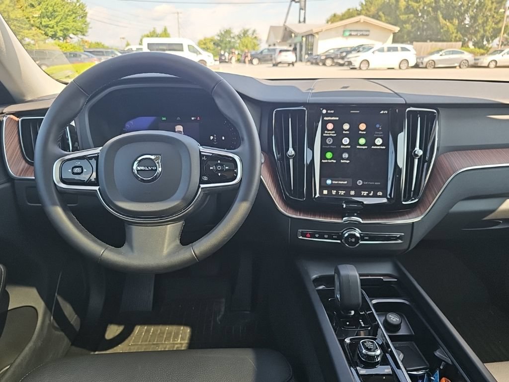 Used 2024 Volvo XC60 B5 Plus w/ Protection Package Premier AWD/4WD image 2