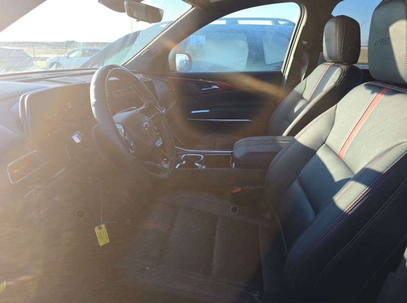 Used 2024 Chevrolet Traverse RS w/ LPO, Floor Liner Package image 9