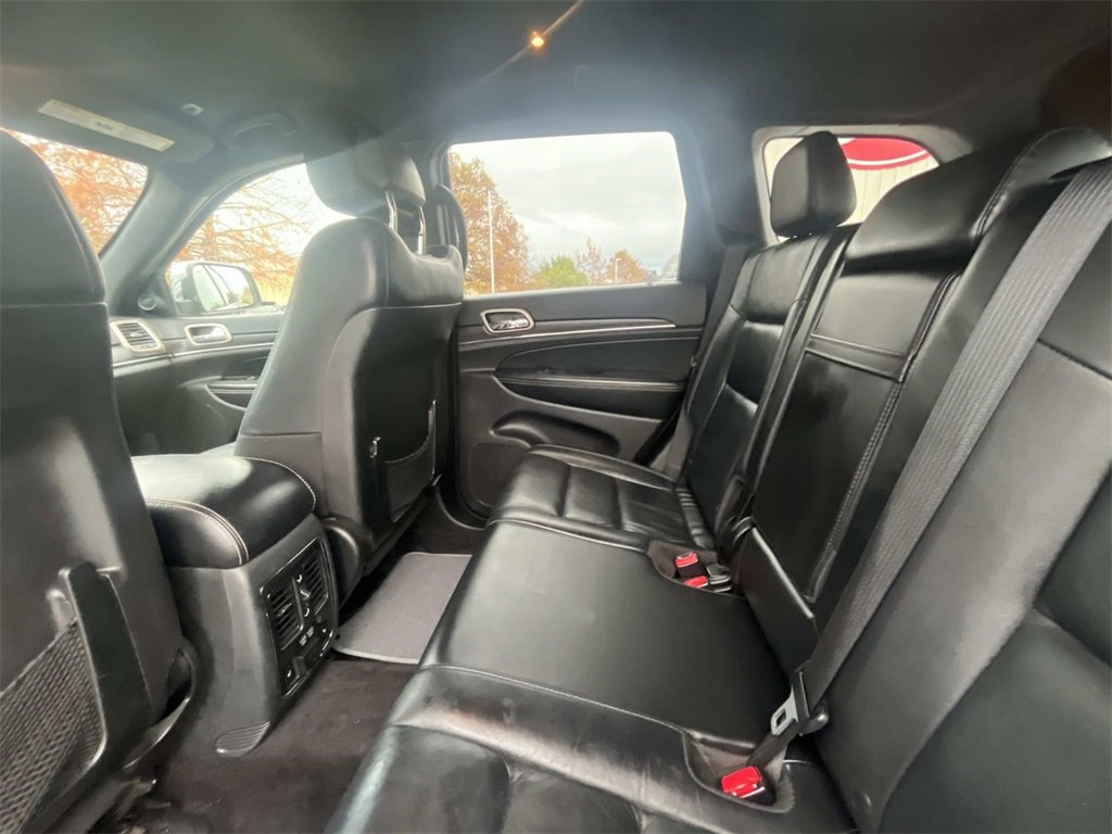 Used 2017 Jeep Grand Cherokee Limited image 13
