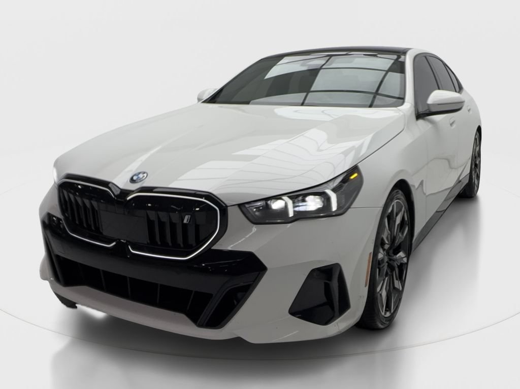 Used 2024 BMW i5 eDrive40i w/ Executive Package RWD image 4