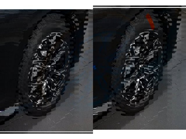 Used 2025 BMW i7 eDrive50 w/ Premium Package image 49