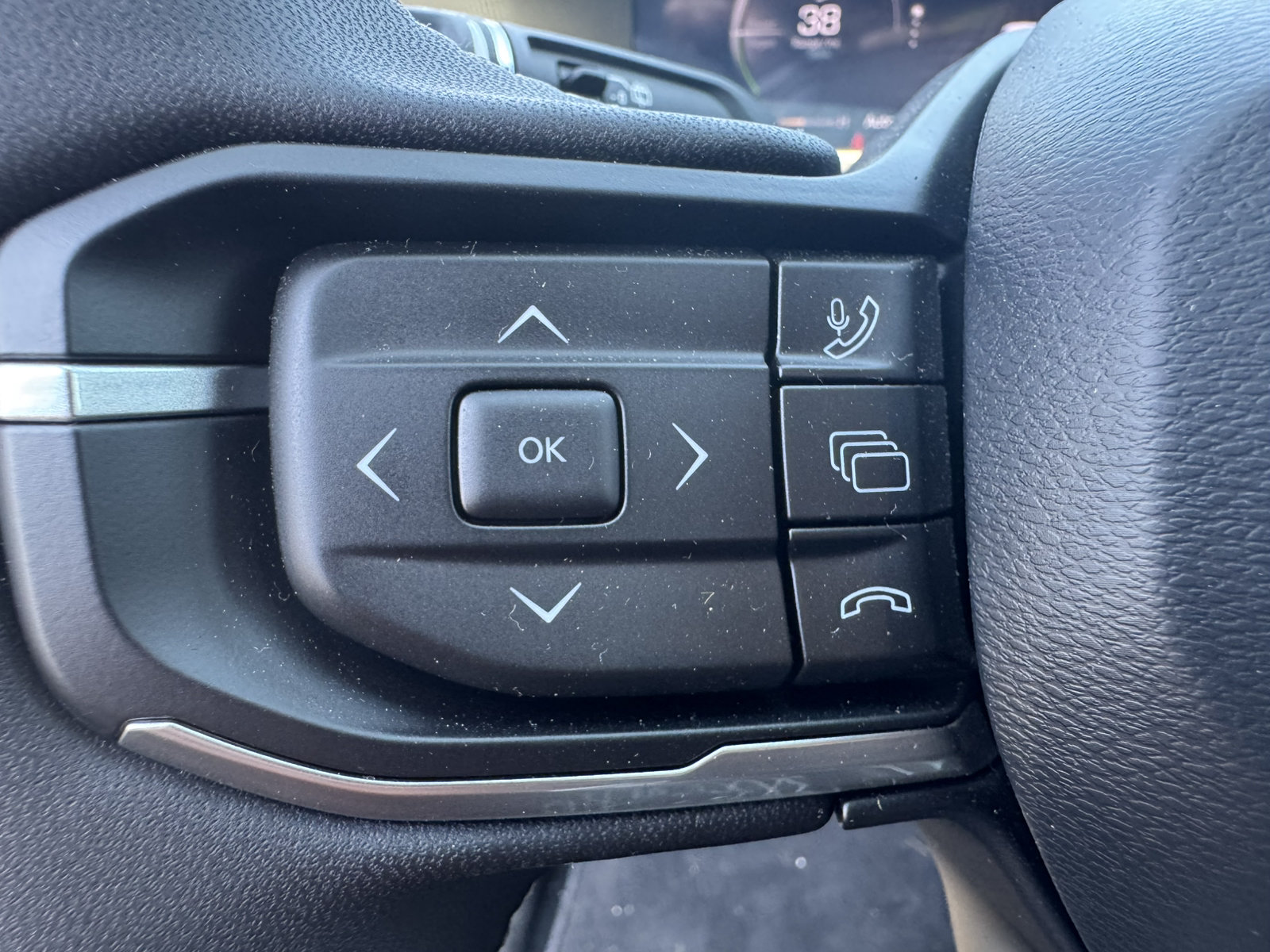 New 2026 Jeep Cherokee Limited AWD/4WD image 32