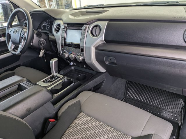 Used 2018 Toyota Tundra SR5 w/ SR5 Upgrade Package AWD/4WD image 22