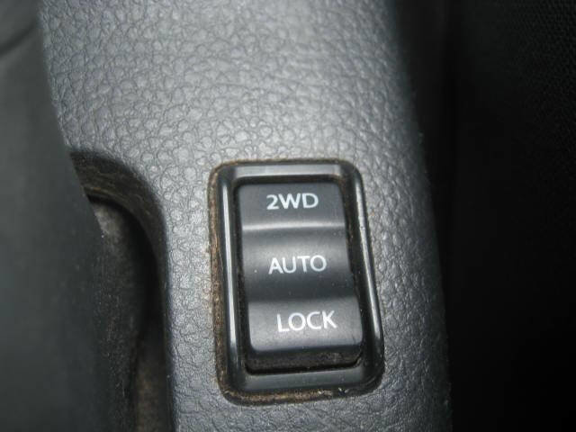 Used 2012 Suzuki SX4 Premium image 24