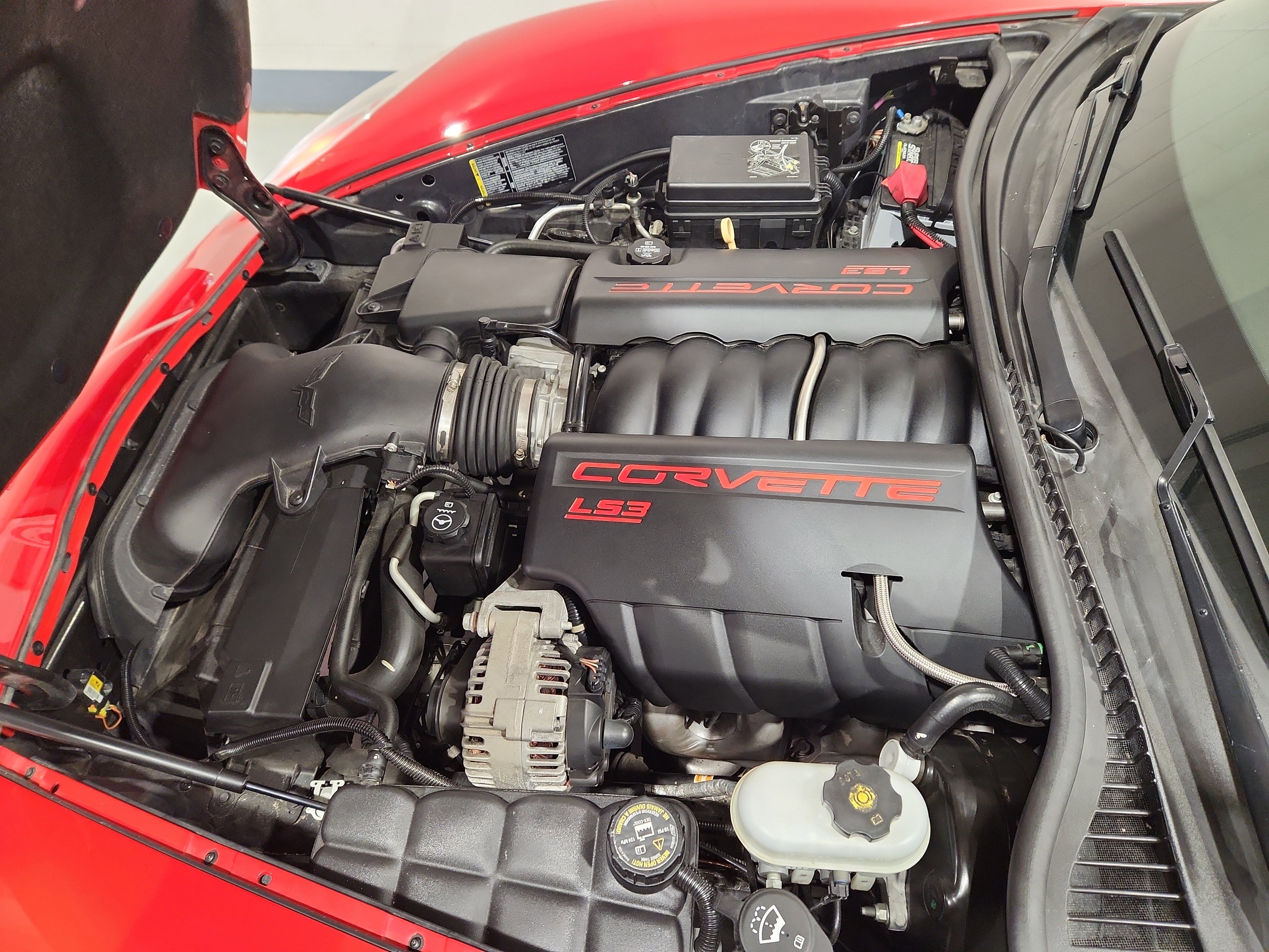 Used 2010 Chevrolet Corvette w/ Preferred Equipment Group image 26