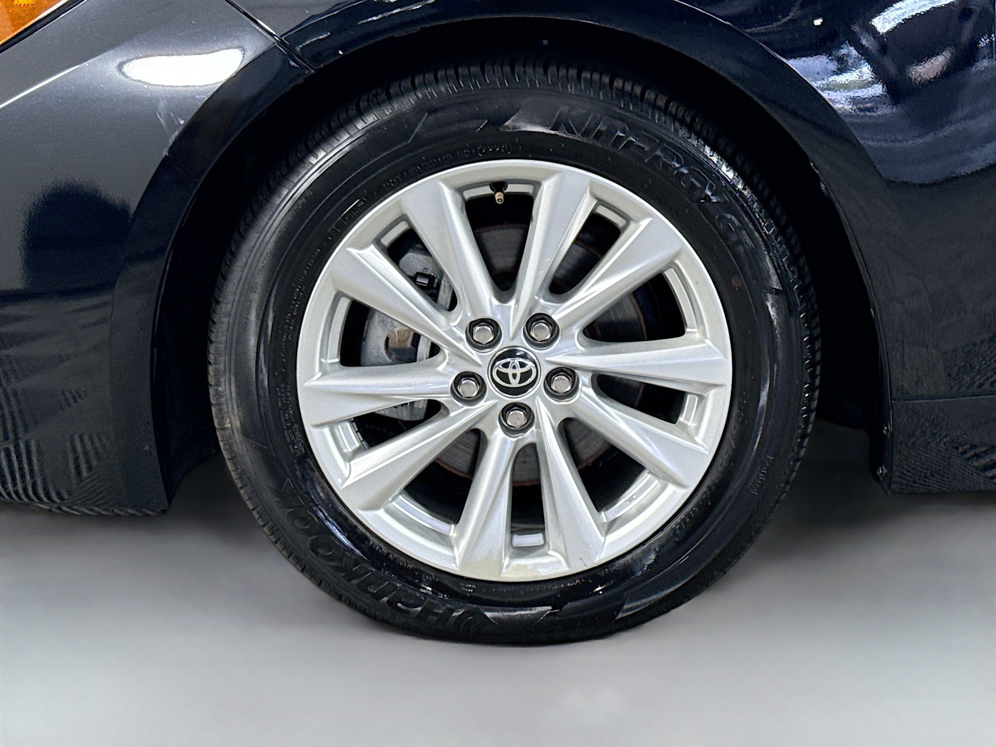 Used 2025 Toyota Corolla FX w/ Convenience Package FWD image 38