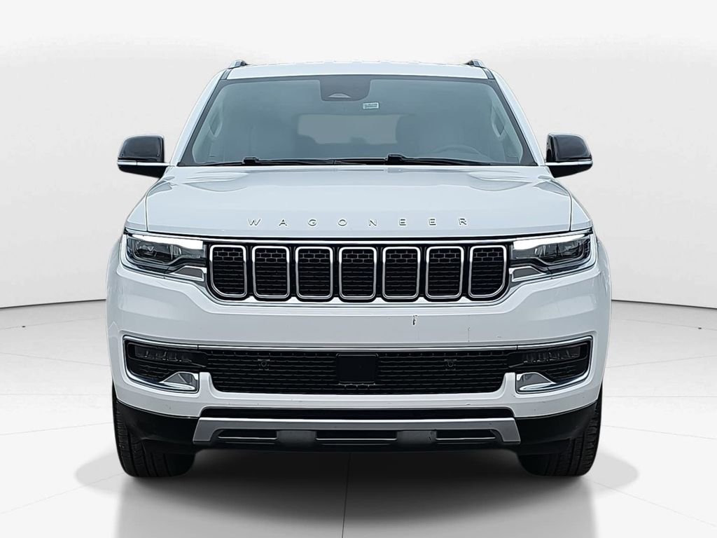 Used 2024 Jeep Wagoneer L Series II image 11