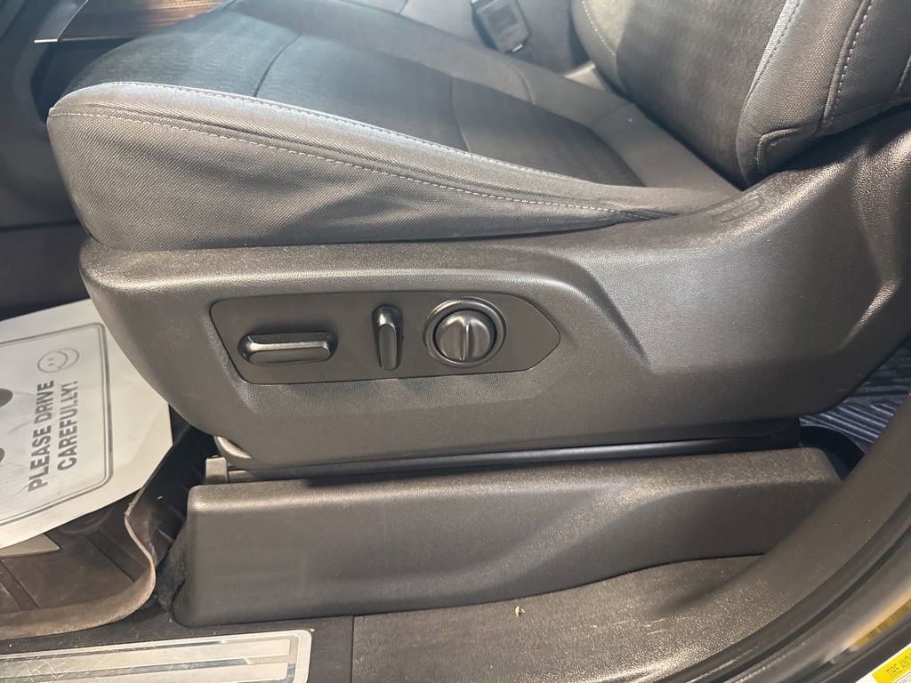 Used 2020 Chevrolet Silverado 1500 RST w/ All-Star Edition AWD/4WD image 23