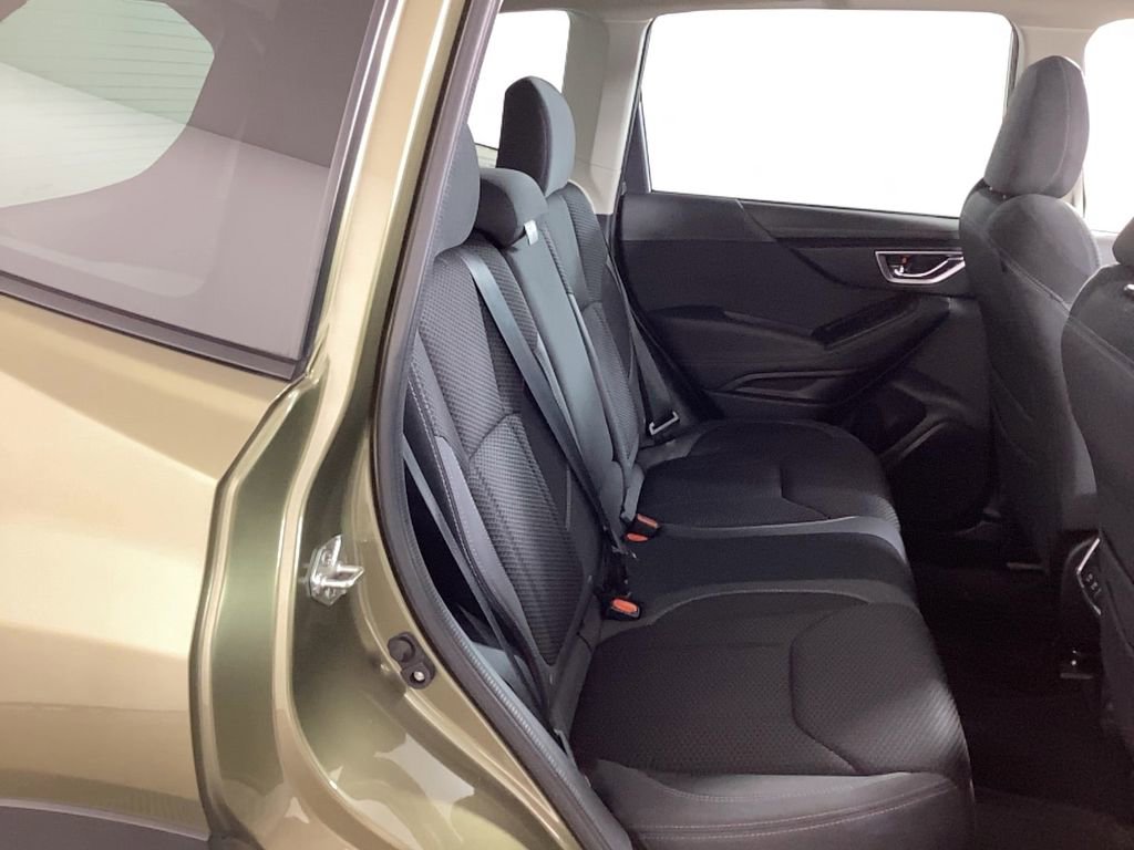 Used 2022 Subaru Forester Premium image 10