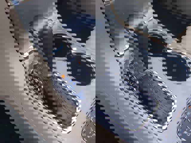 Used 2020 Jeep Grand Cherokee Limited w/ Luxury Group II image 33