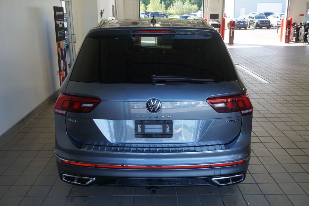 Used 2022 Volkswagen Tiguan SEL R-Line AWD/4WD image 17