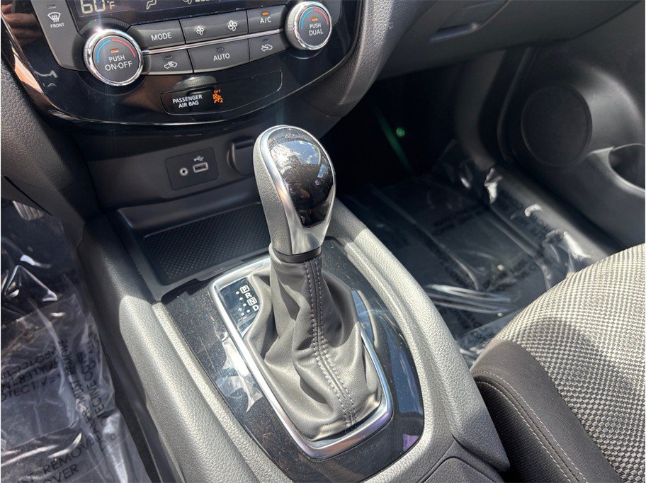Used 2020 Nissan Rogue Sport SV FWD image 31