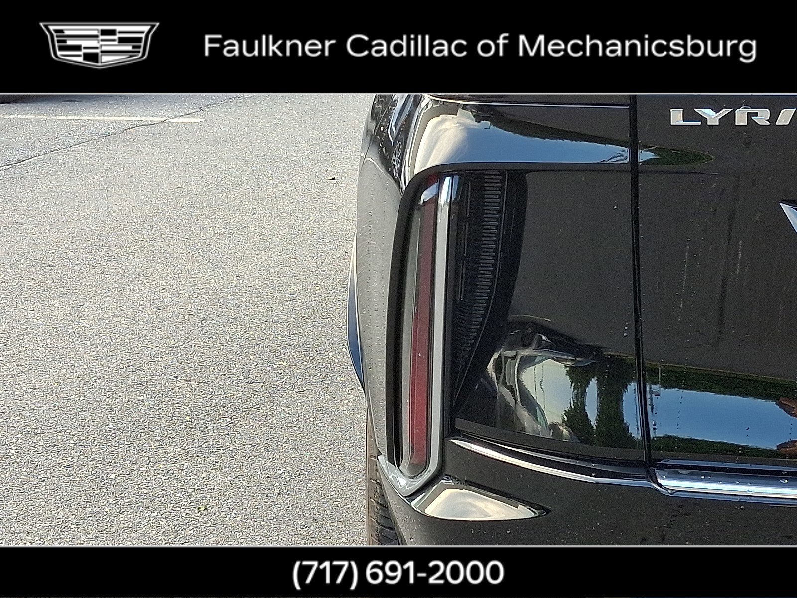 New 2025 Cadillac Lyriq Luxury image 12