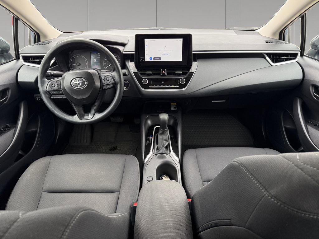 Used 2025 Toyota Corolla LE w/ LE Premium Package image 12