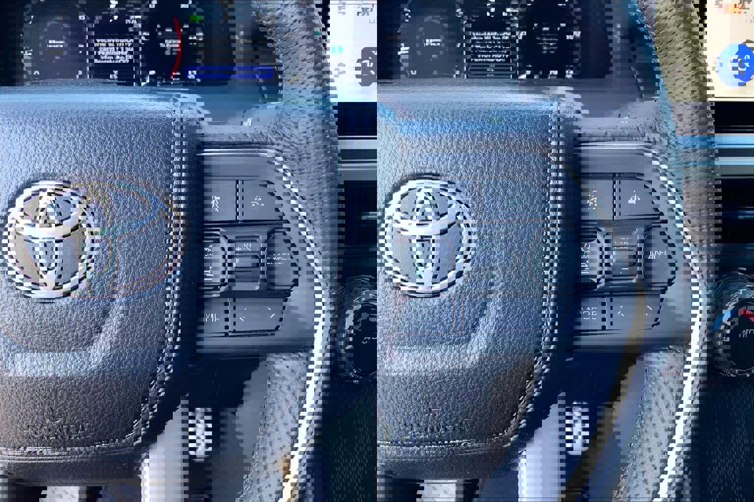 Used 2025 Toyota Tacoma TRD Sport image 25