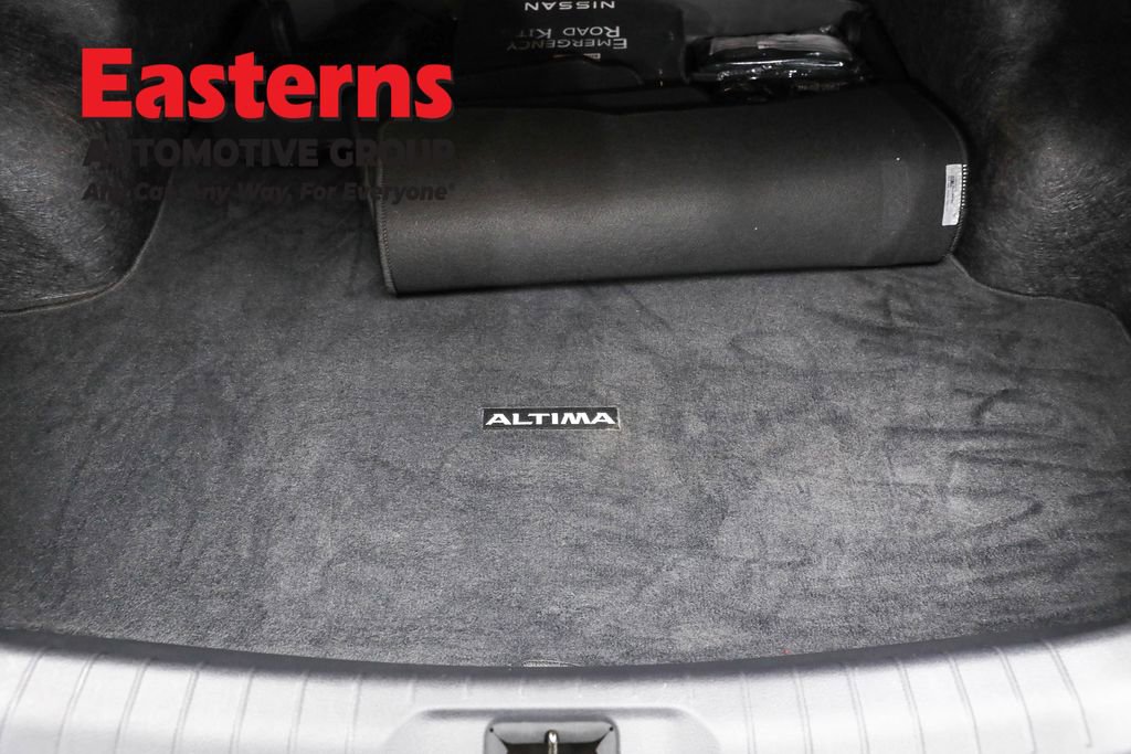 Used 2023 Nissan Altima 2.5 SV w/ SV Premium Package image 9