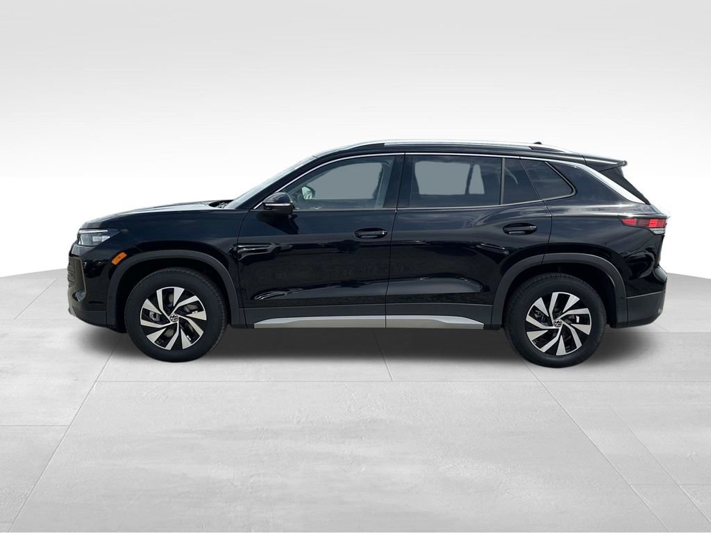 New 2026 Volkswagen Tiguan S image 2