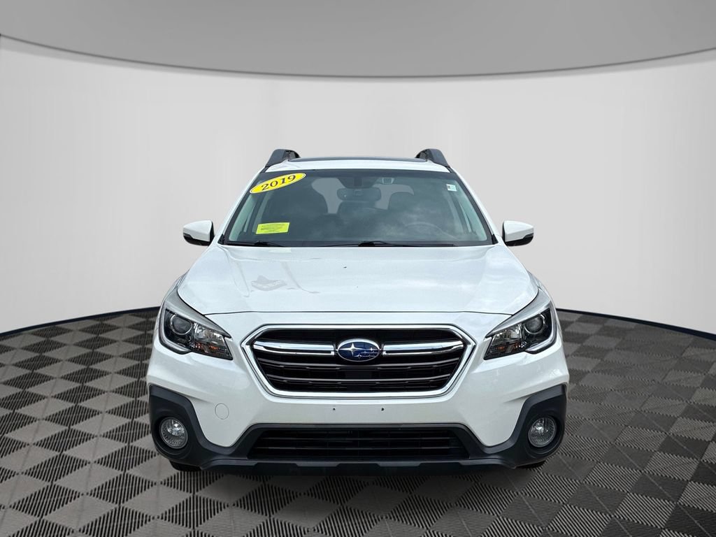 Used 2019 Subaru Outback 2.5i Premium AWD/4WD image 2