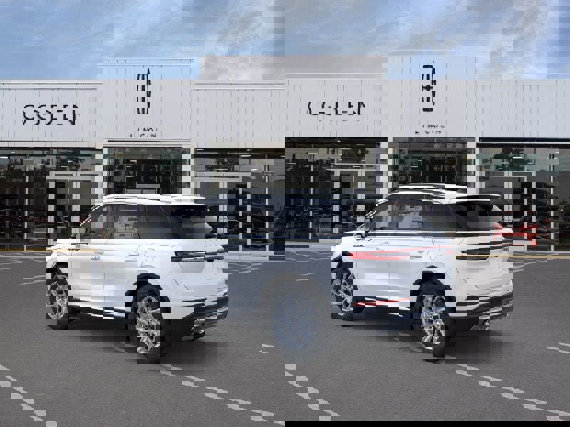 New 2026 Lincoln Corsair Premiere image 4