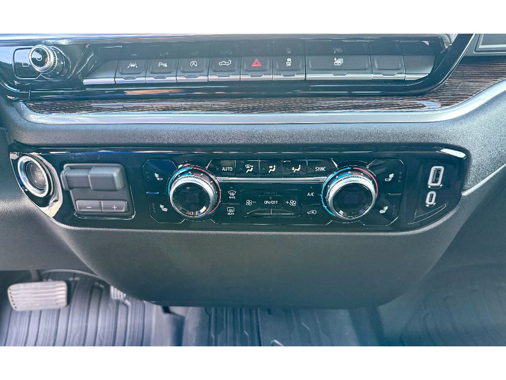 New 2026 GMC Sierra 1500 SLE w/ Preferred Package image 16