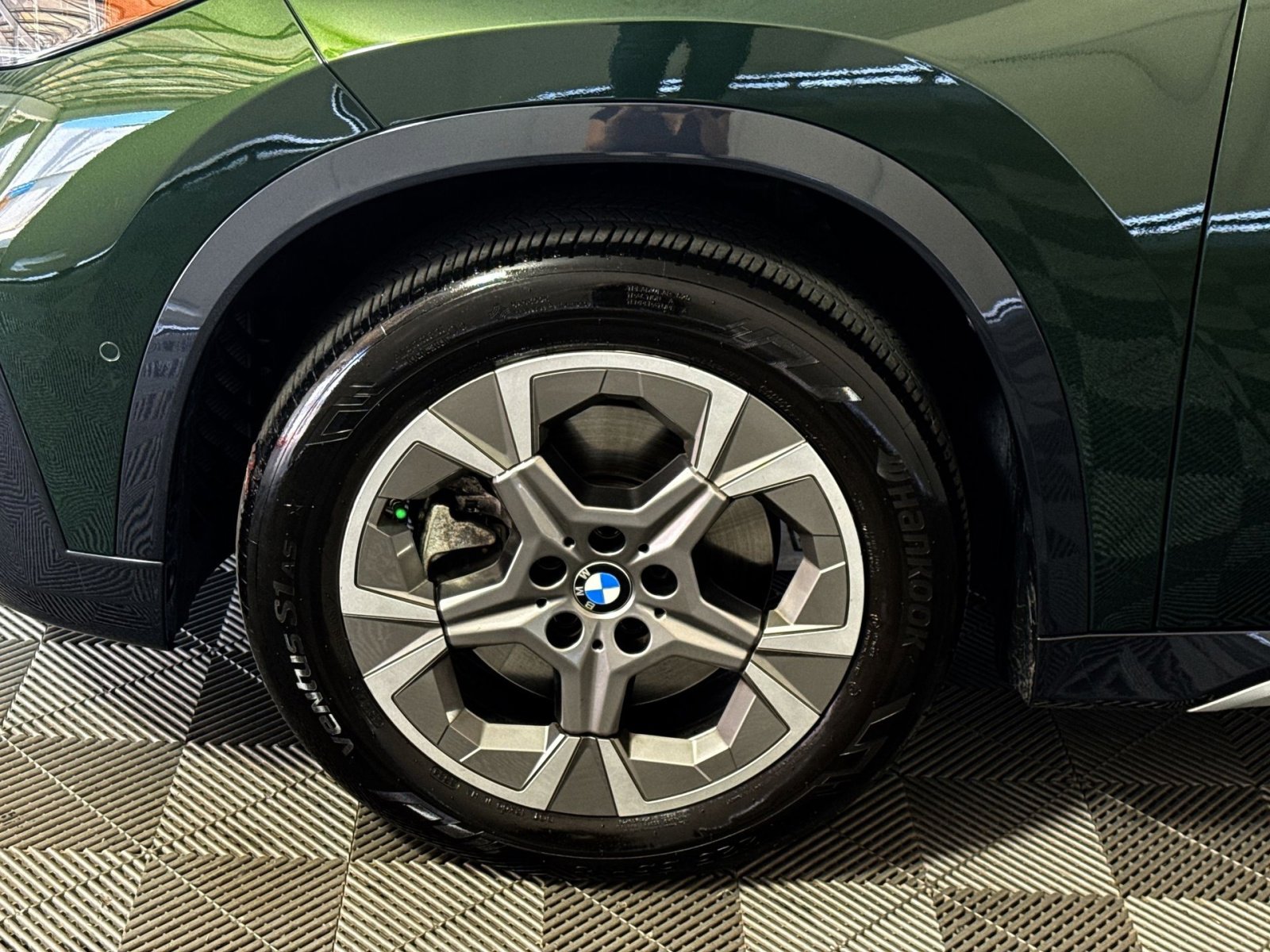 Used 2025 BMW X1 xDrive28i w/ Convenience Package AWD/4WD image 12