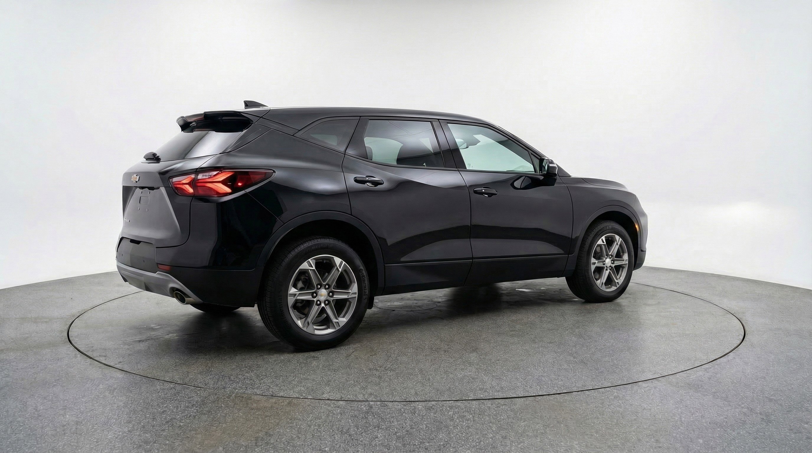 Used 2025 Chevrolet Blazer LT image 9