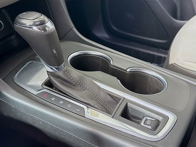 Used 2019 Chevrolet Equinox LS w/ LS Convenience Package image 18