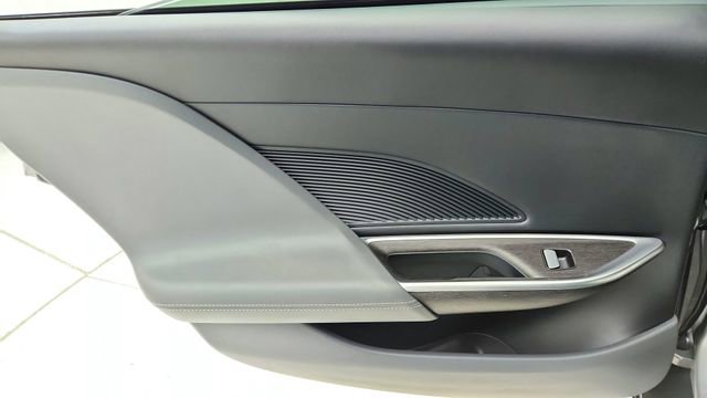 Used 2024 Lucid Air Touring image 31