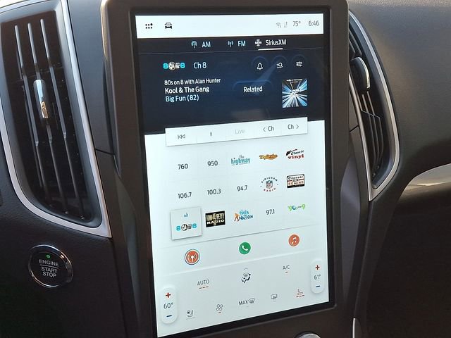 Used 2024 Ford Edge SEL w/ Convenience Package image 12