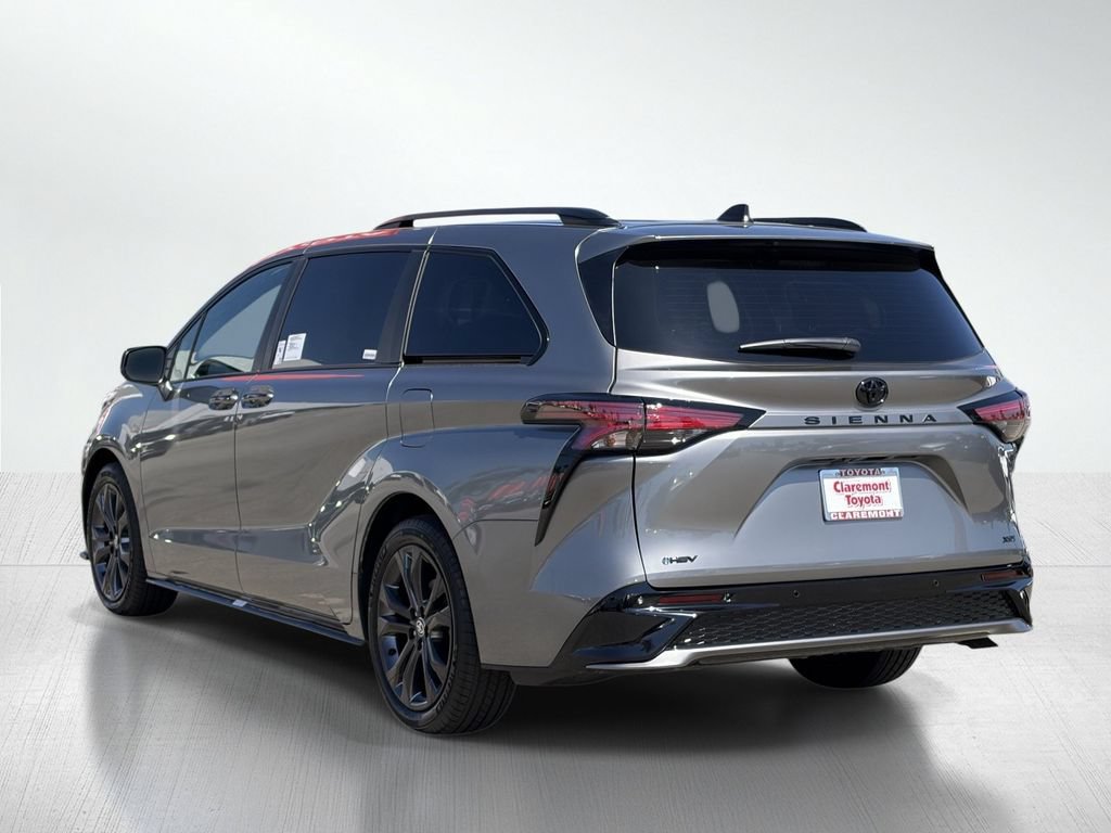 Certified 2026 Toyota Sienna XSE FWD image 4