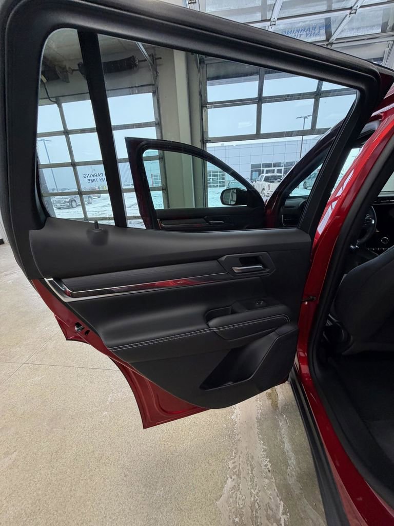 Used 2026 GMC Terrain Elevation image 12