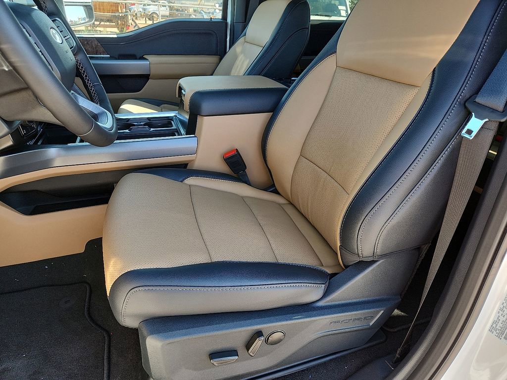 New 2025 Ford F350 Lariat w/ Lariat Ultimate Package image 12
