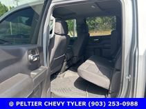 Used 2023 Chevrolet Silverado 1500 Custom image 10