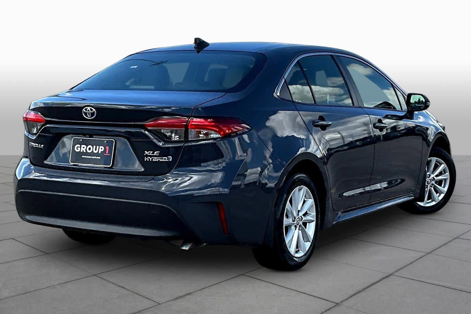 Used 2024 Toyota Corolla XLE FWD image 13