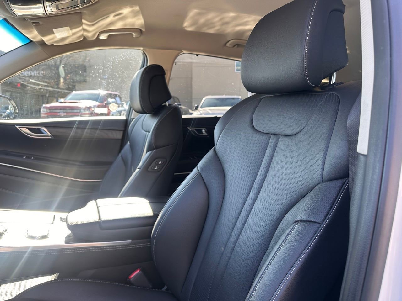 Used 2024 Genesis GV80 2.5T image 24