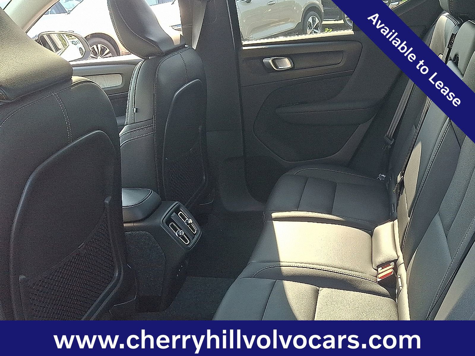 Certified 2026 Volvo XC40 B5 Plus w/ Protection Package Premier image 13