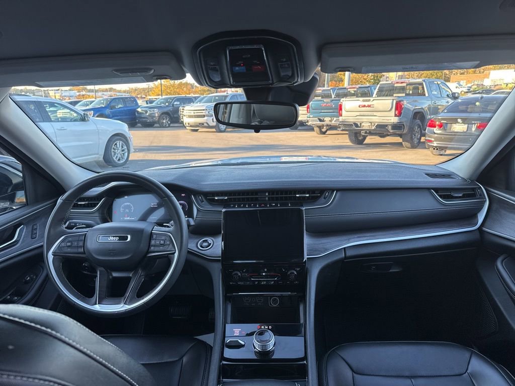 Used 2023 Jeep Grand Cherokee L Limited image 19