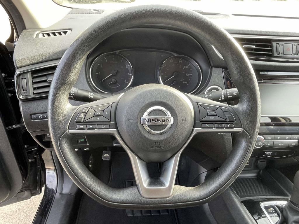 Used 2019 Nissan Rogue Sport SV image 19