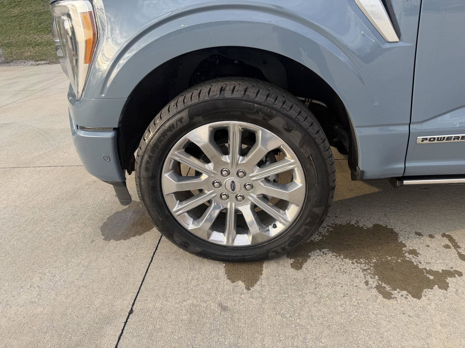 Used 2023 Ford F150 Limited image 35