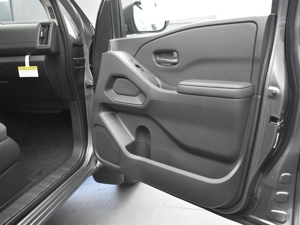 New 2026 Nissan Frontier S image 18