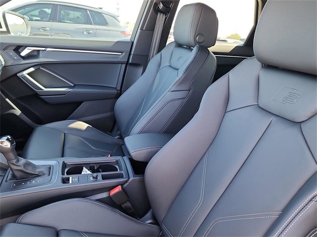 New 2025 Audi Q3 2.0T Premium image 25