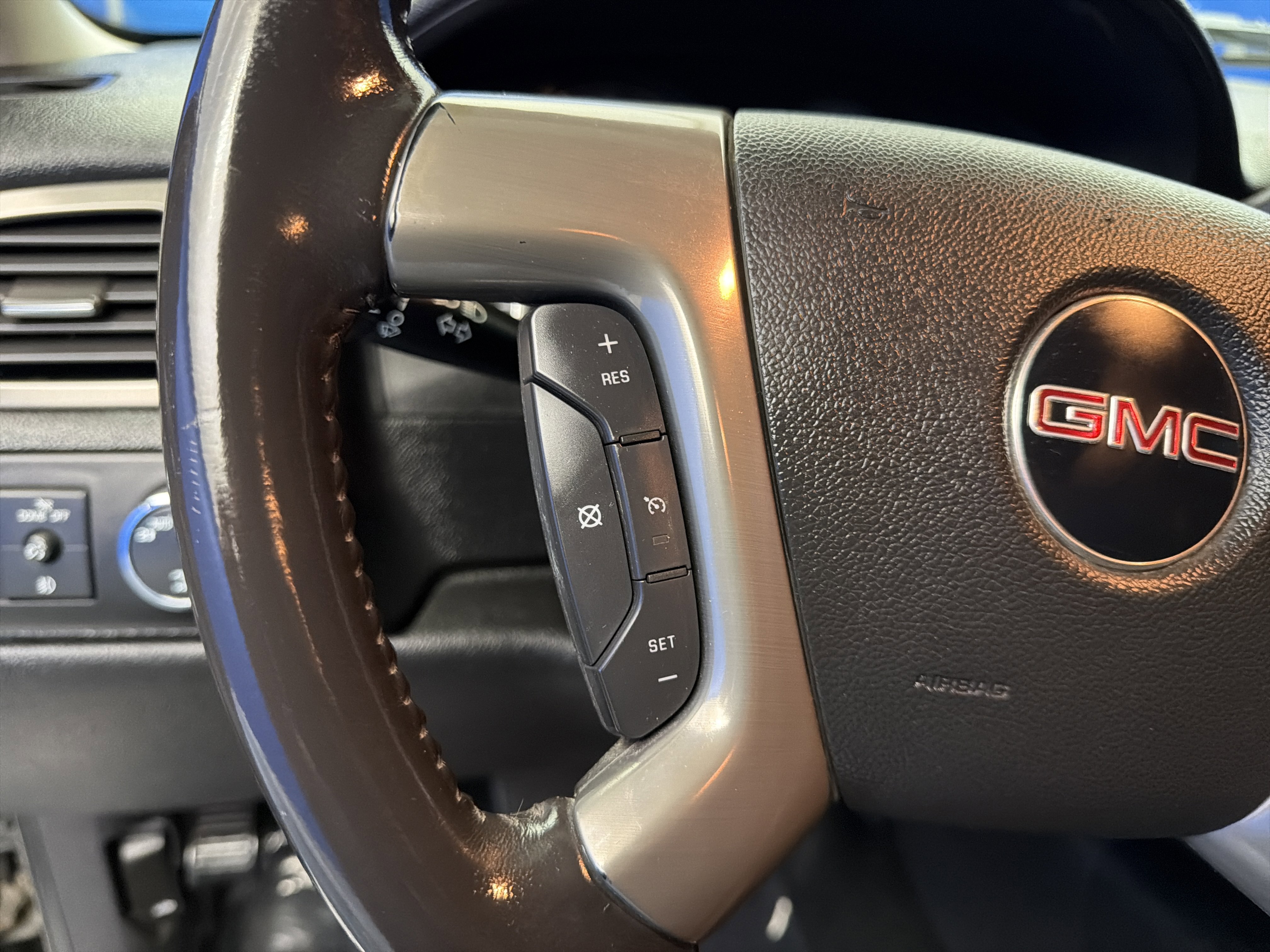 Used 2012 GMC Sierra 1500 SLT w/ Suspension Package, Off-Road image 16