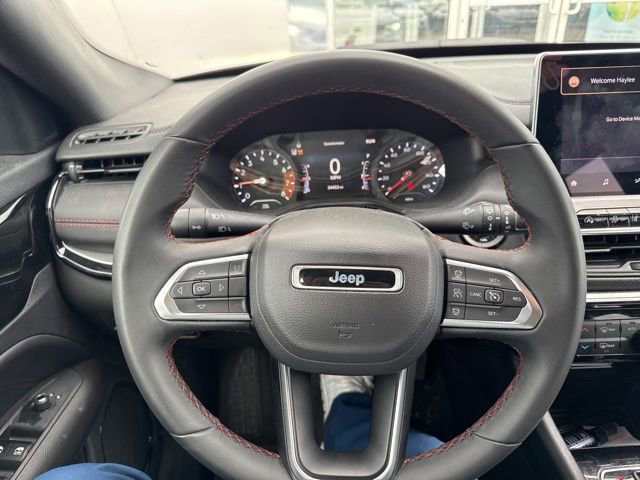 Used 2024 Jeep Compass Trailhawk AWD/4WD image 11