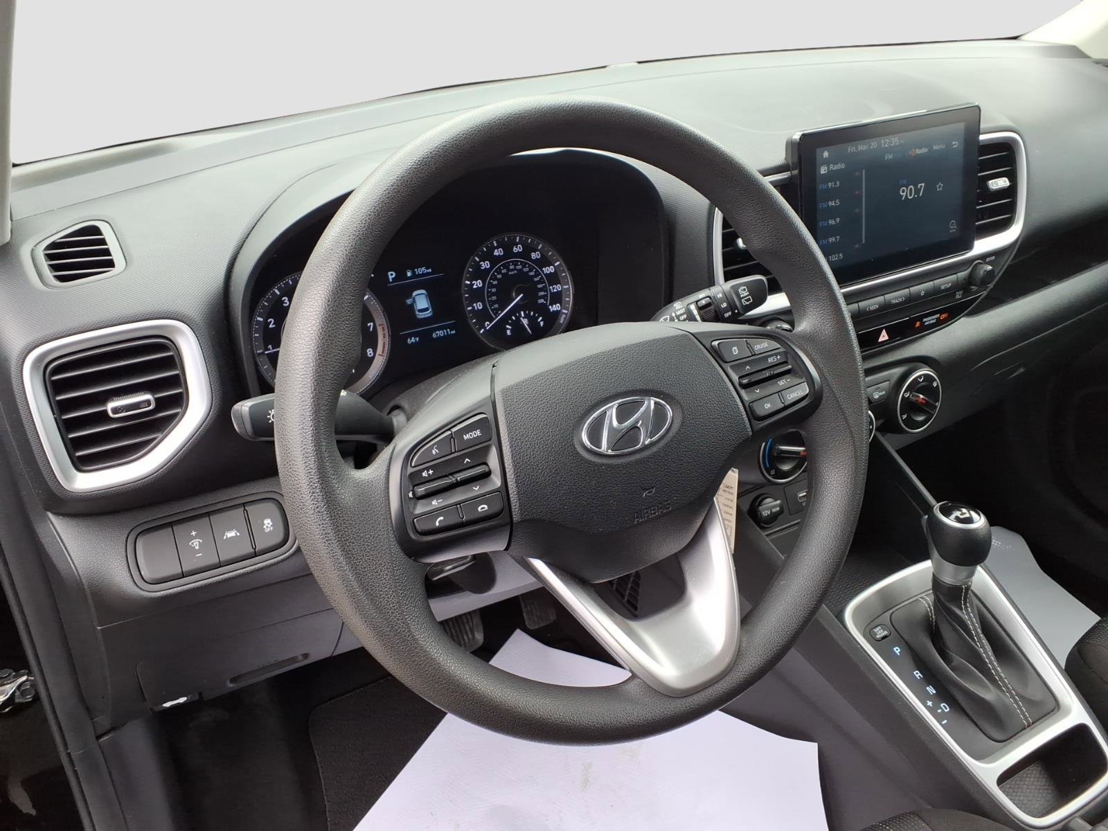 Used 2021 Hyundai Venue SE w/ Cargo Package image 12