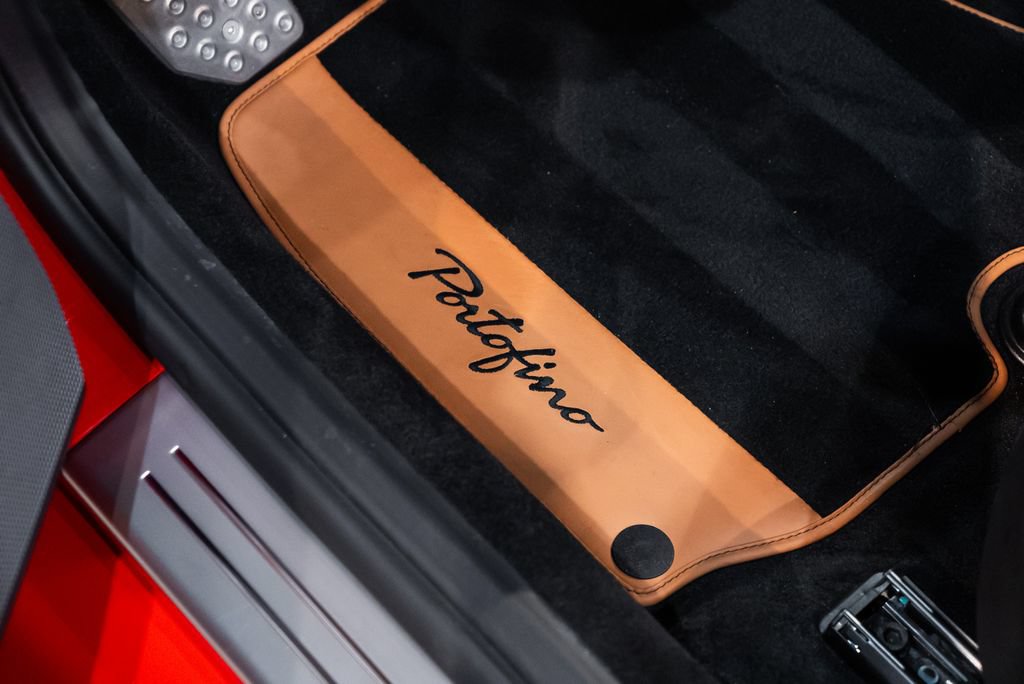 Certified 2020 Ferrari Portofino RWD image 30