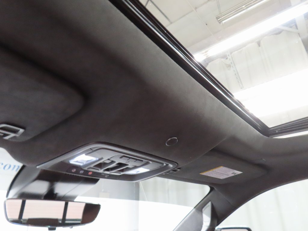 Used 2024 GMC Sierra 3500 Denali Ultimate image 33